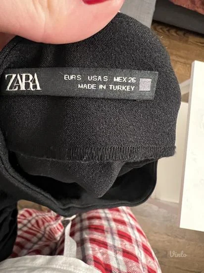 Zara mini suknja sa resama