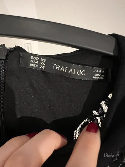 Zara crna mini haljina