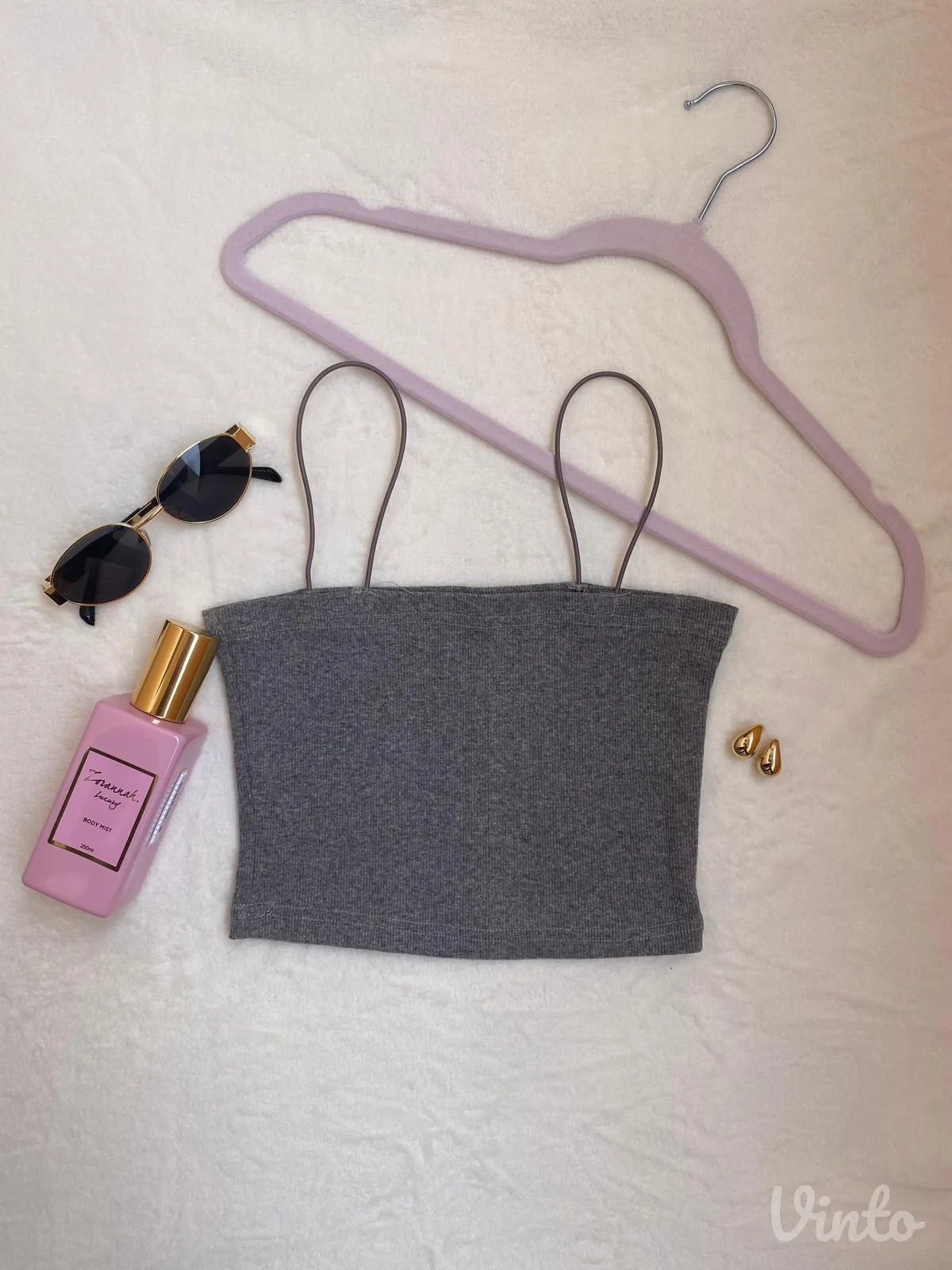 Ženska crop top majica sa brtelama