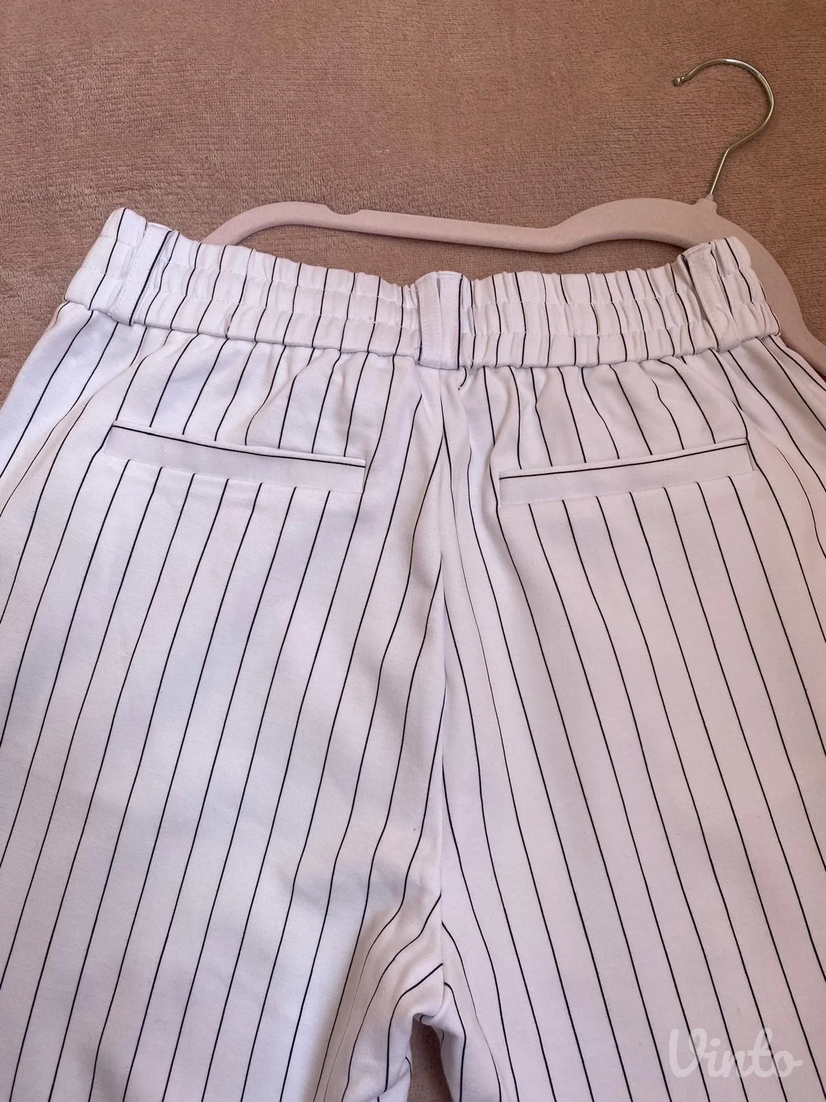 Ženske bele pantalone