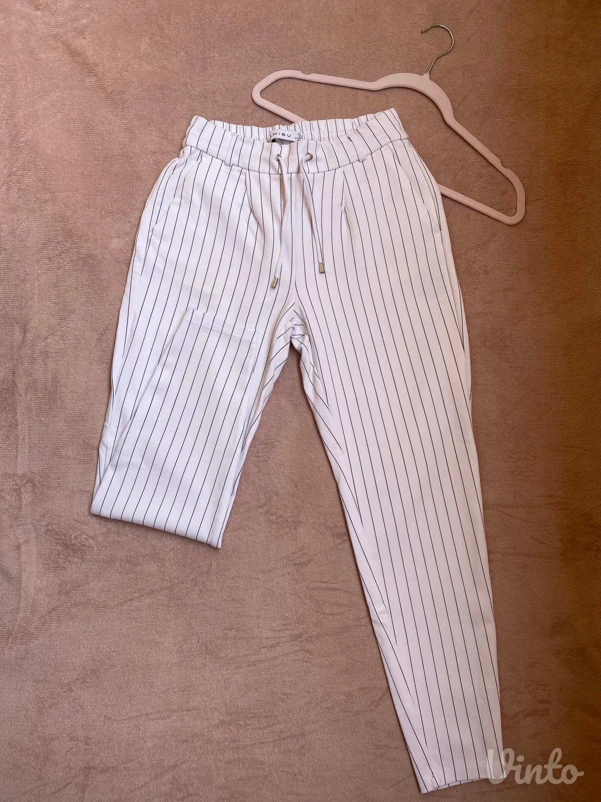 Ženske bele pantalone