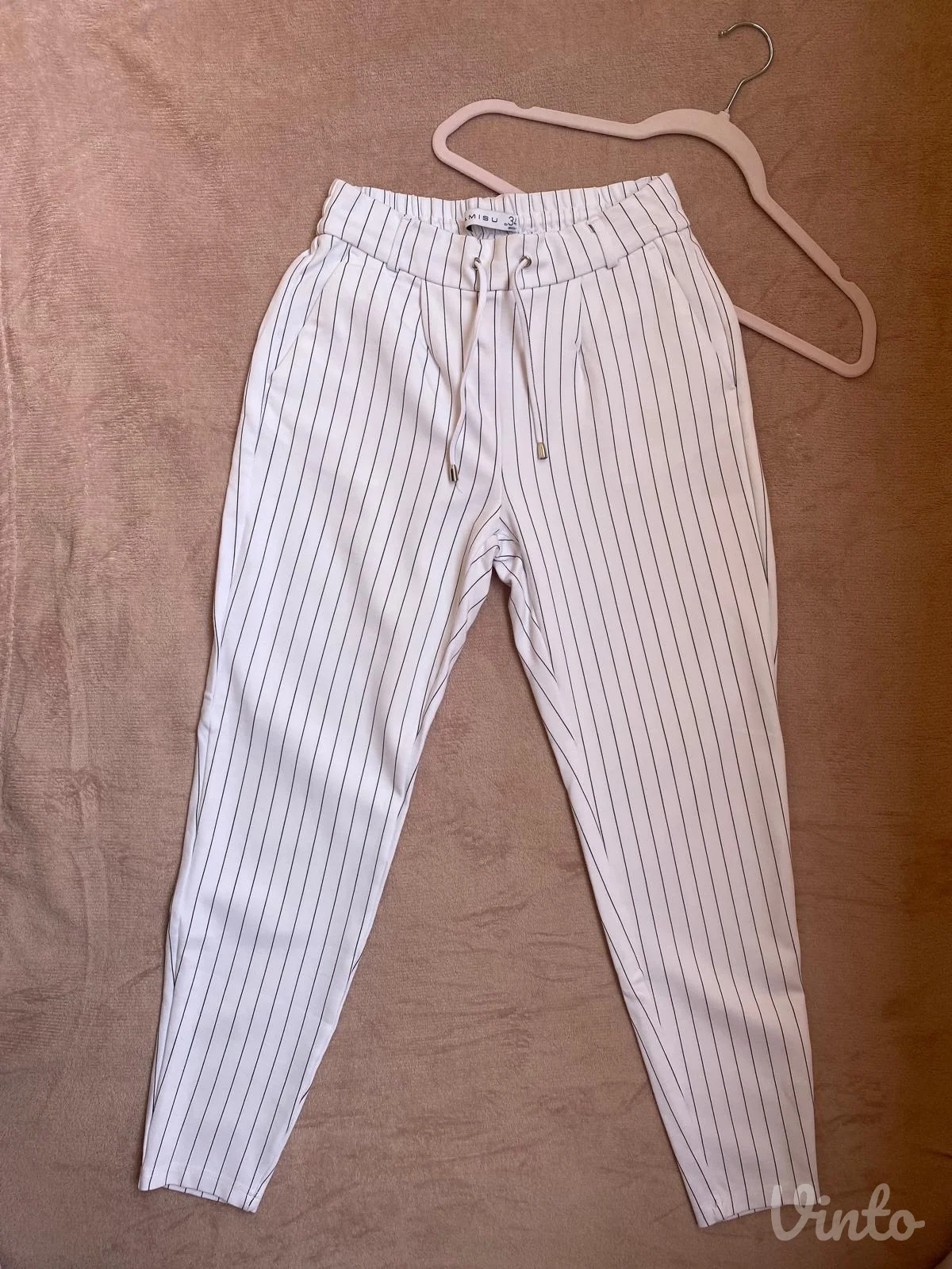 Ženske bele pantalone