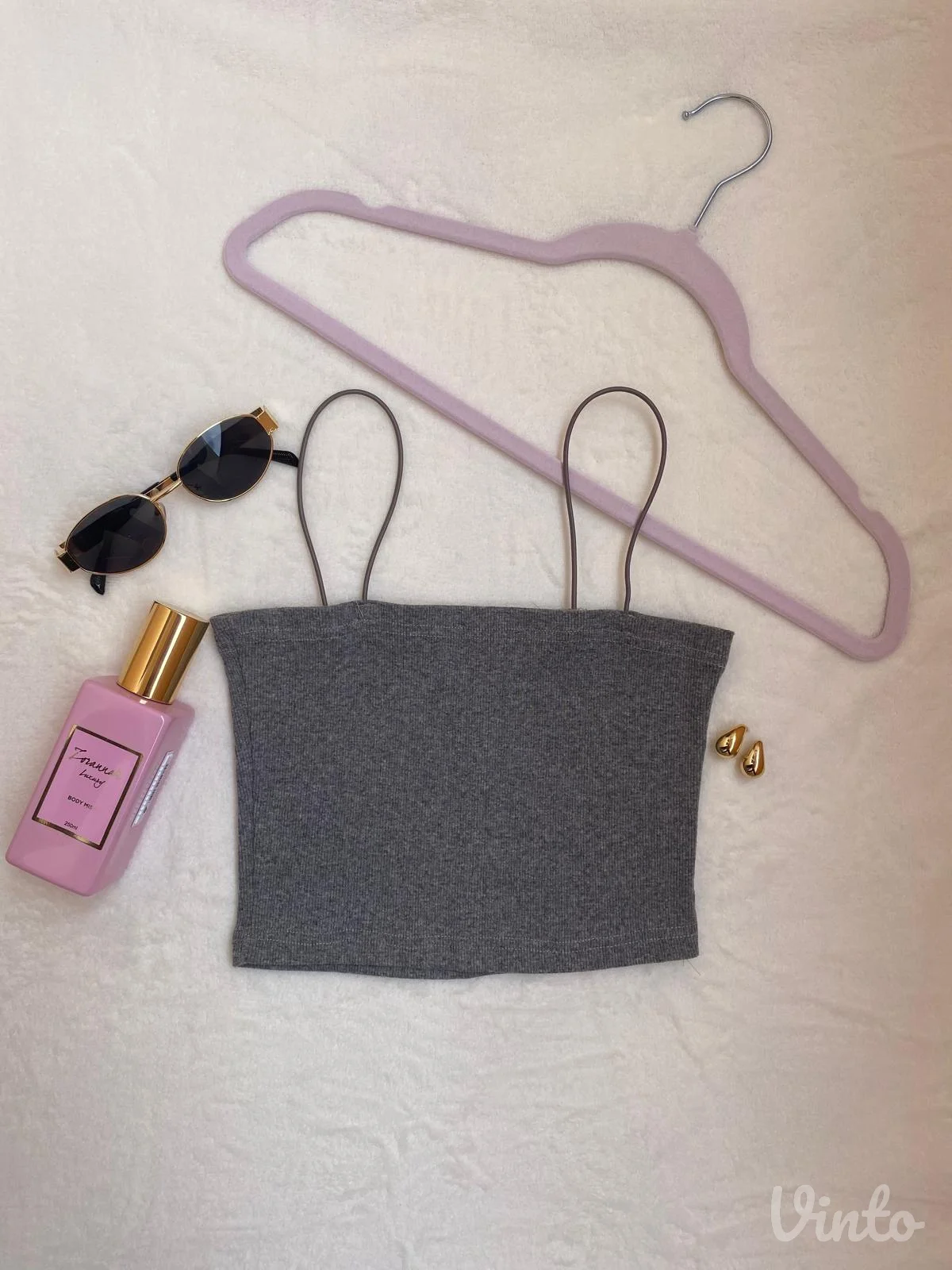 Ženska crop top majica sa brtelama