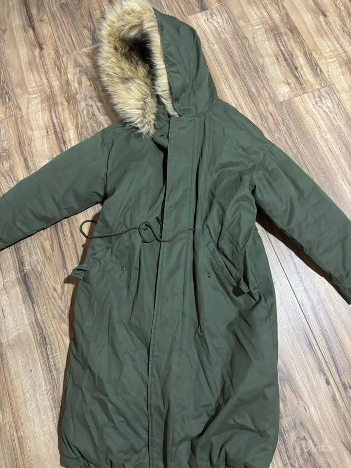 Zimska jakna stradivarius