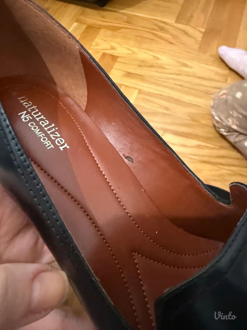 Naturalizer- crne ženske kožne cipele na štiklu 41