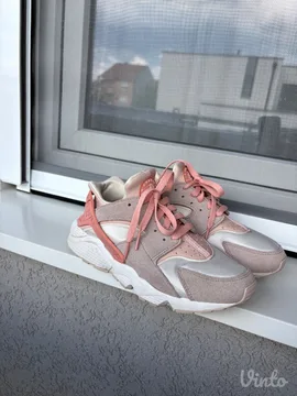 Nike Huarache patike