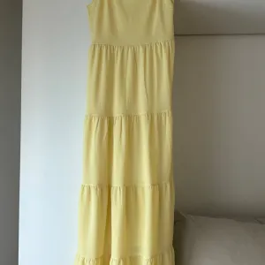 H&M letnja haljinica