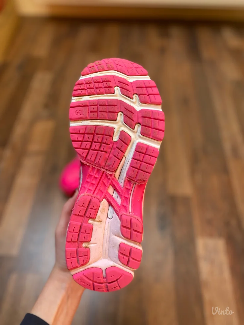 ASICS Gel-Kayano 26 patike