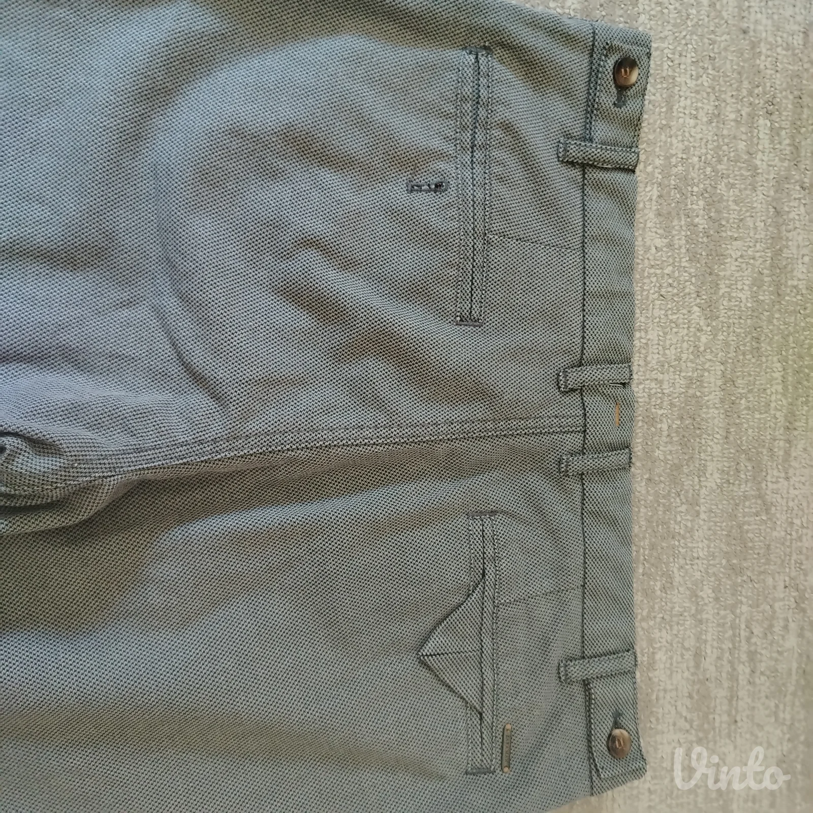 Zara muske pantalone 42
