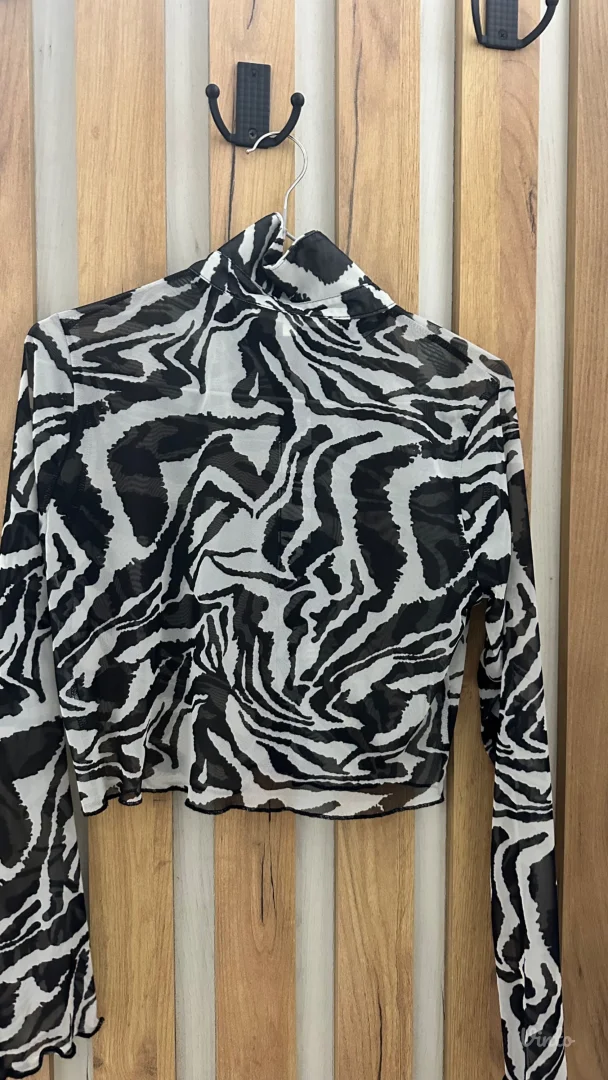 Koton-providna crno-bela bluzica