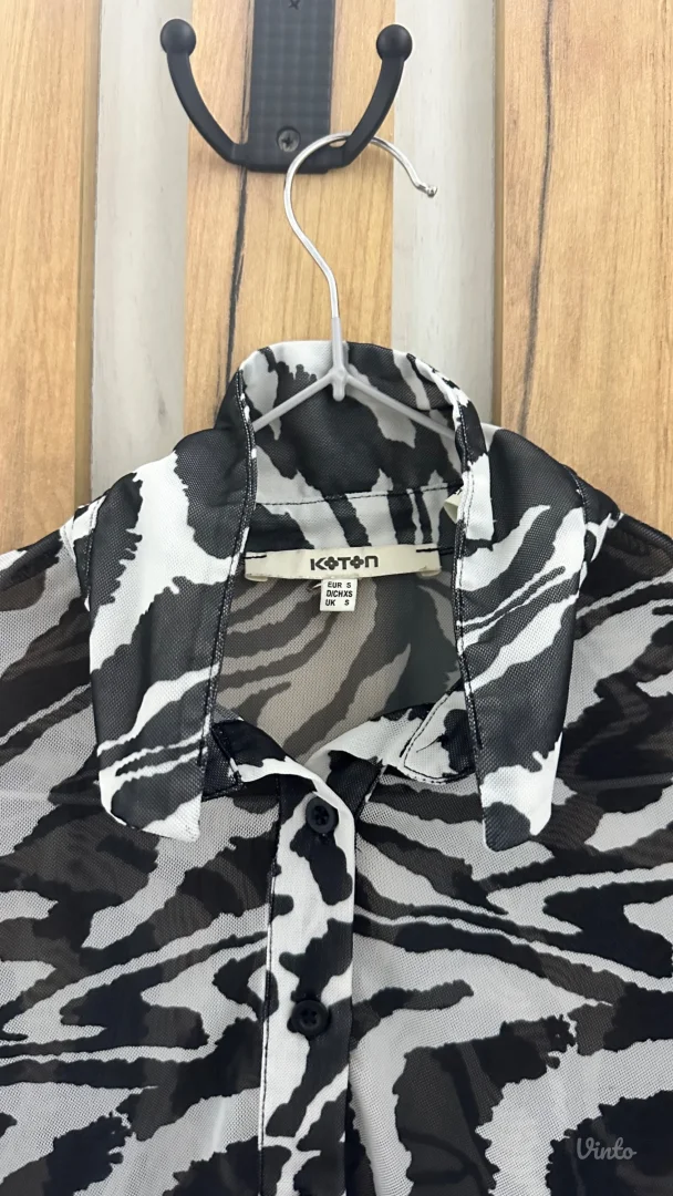 Koton-providna crno-bela bluzica