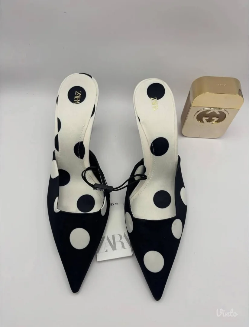 Zara papuče sa tufnama 36