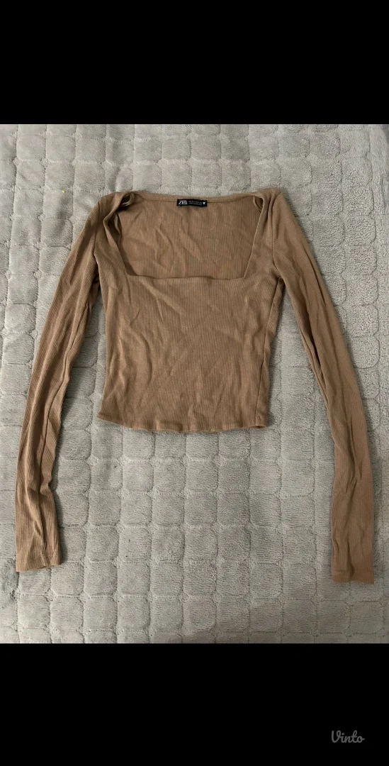 Zara bluzica