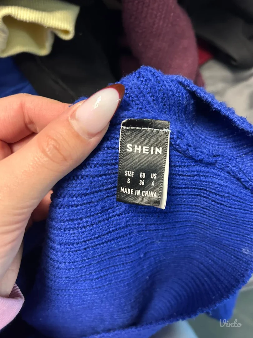 Shein džemper