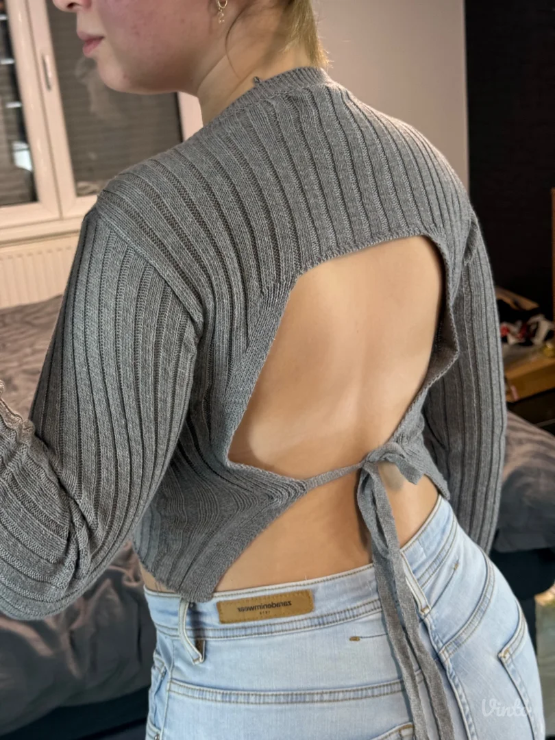 Stradivarius džemper