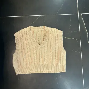 Shein džemper prsluk