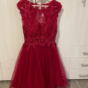 maturska haljina -uni