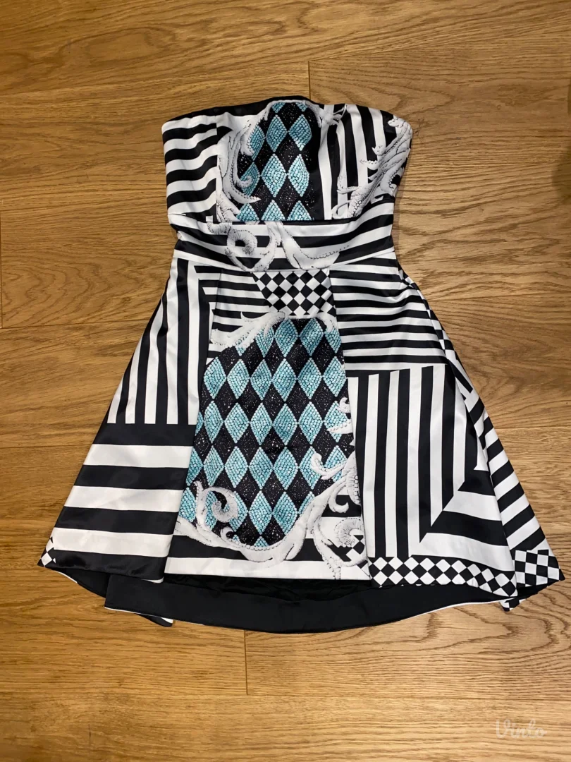 Asimetricna visebojna haljina