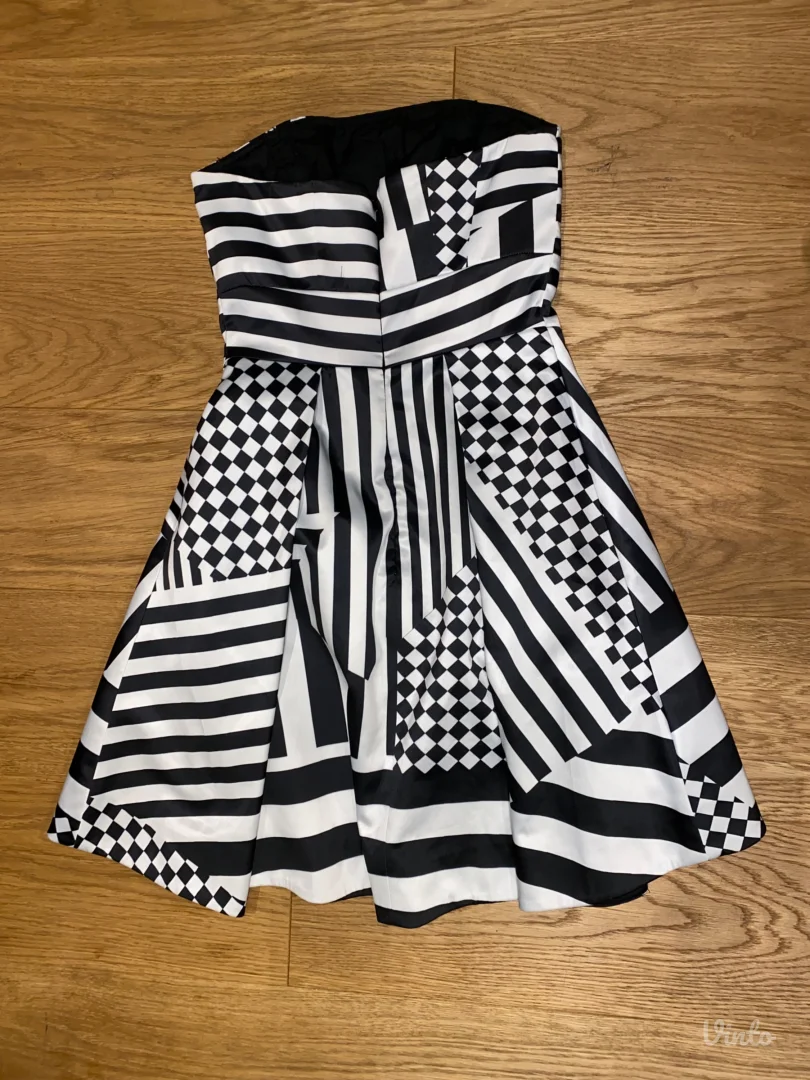 Asimetricna visebojna haljina