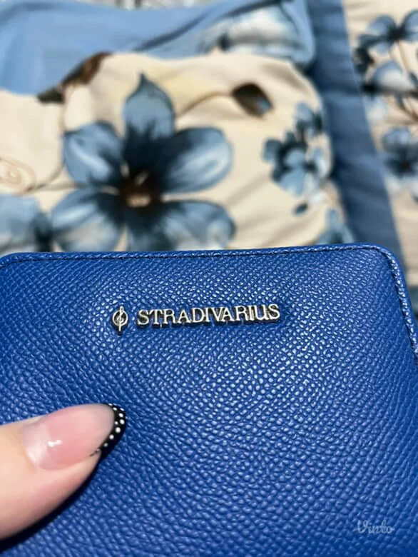 Novcanik stradivarius