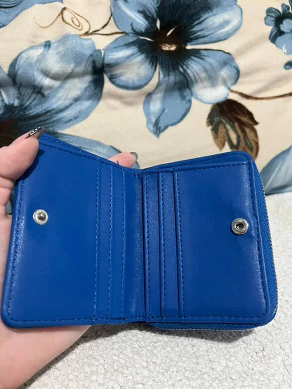 Novcanik stradivarius