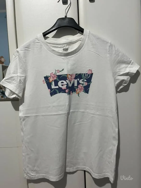 dve levi's majice kratkih rukava