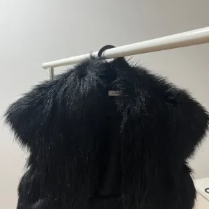 Orsay crop top prsluk