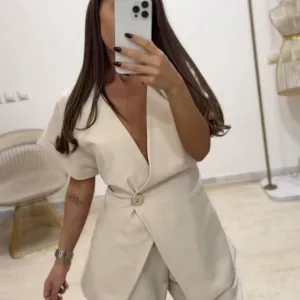 Novo bež žensko odelo