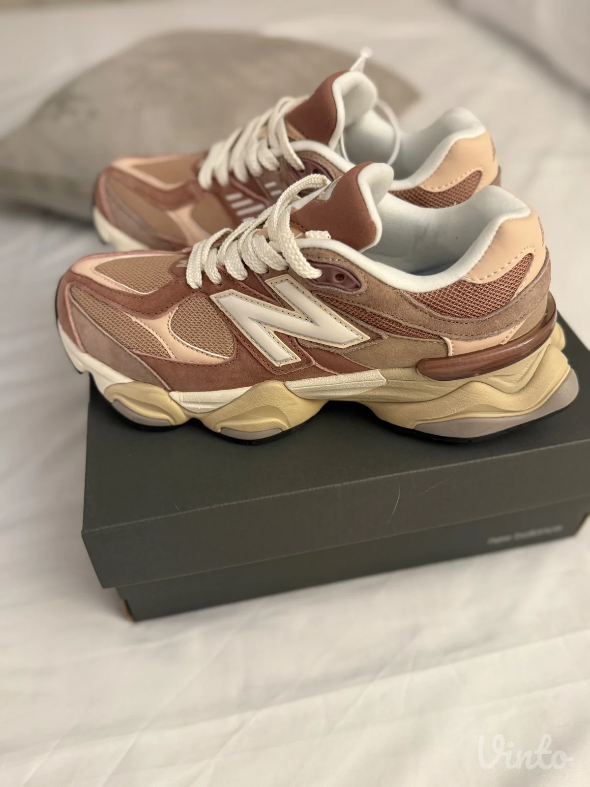 New Balance 9060 ORIGINAL NOVE 39.5
