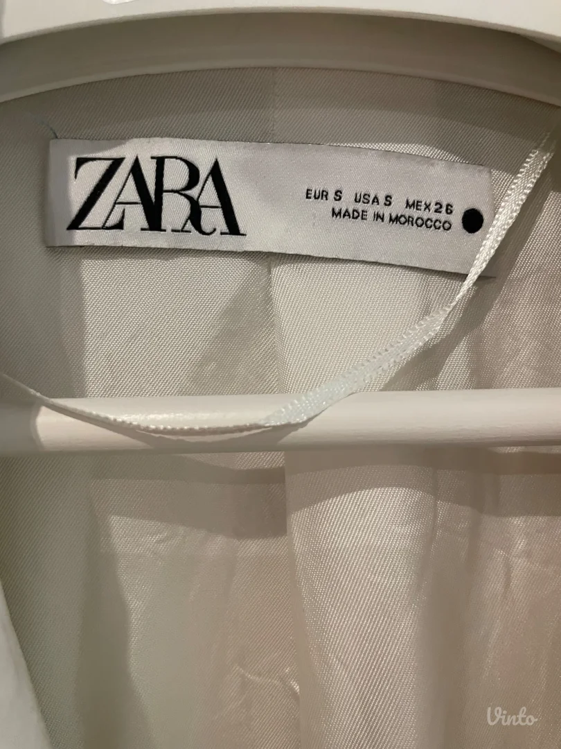Zara belo odelo