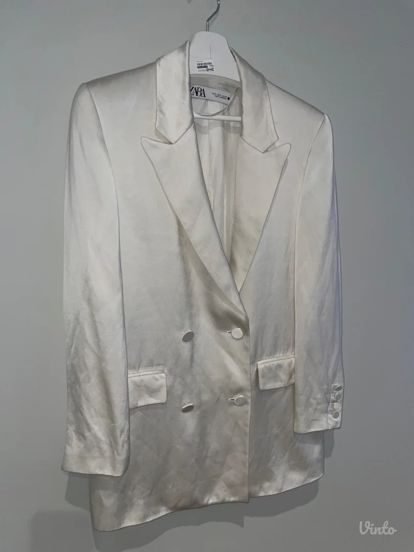 Zara belo odelo