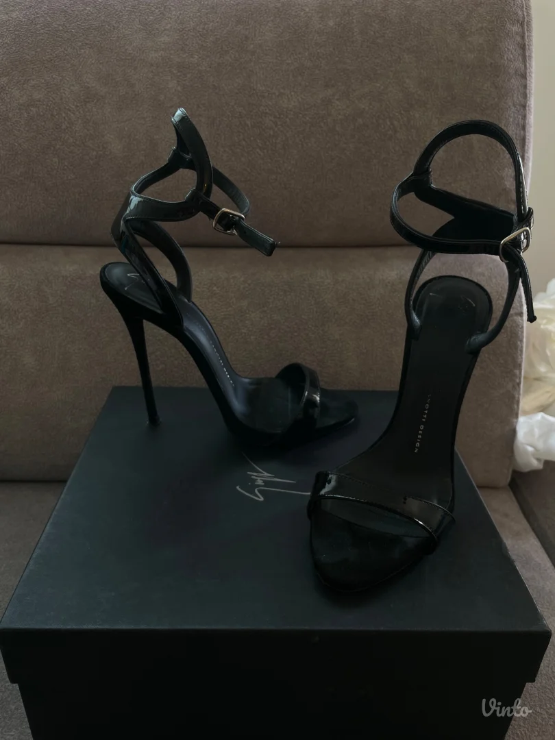 Zanotti crne sandale