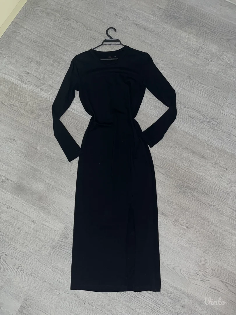 Crna pamučna šlic haljina