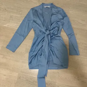 Zara svilena haljina