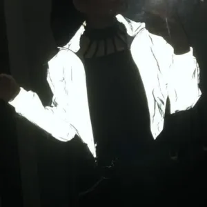 Bershka svetleci duks