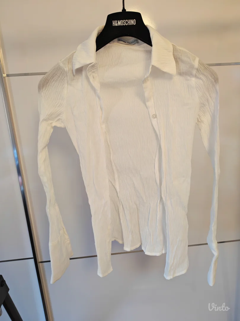 Bershka bela kosulja