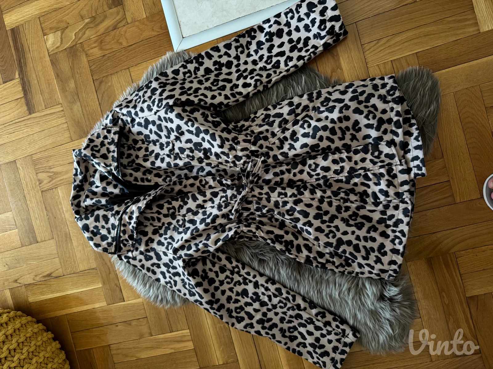 Mantil leopard