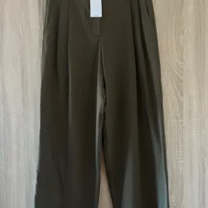 Mango pantalone