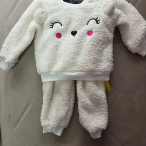 Premekani tedi kompletić