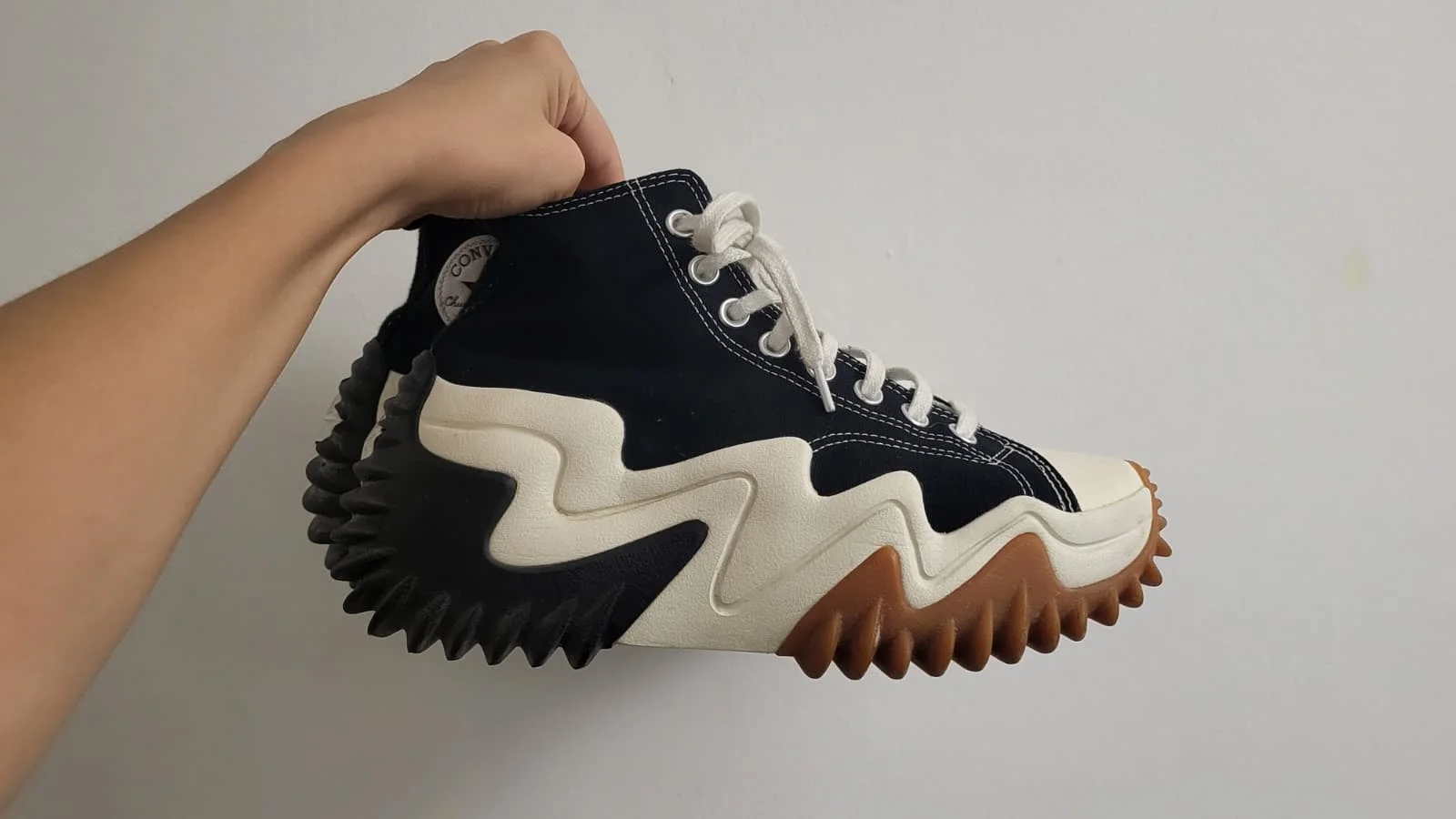 Converse Run Star Motion