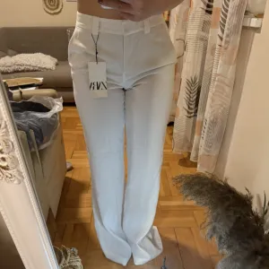Zara pantalone