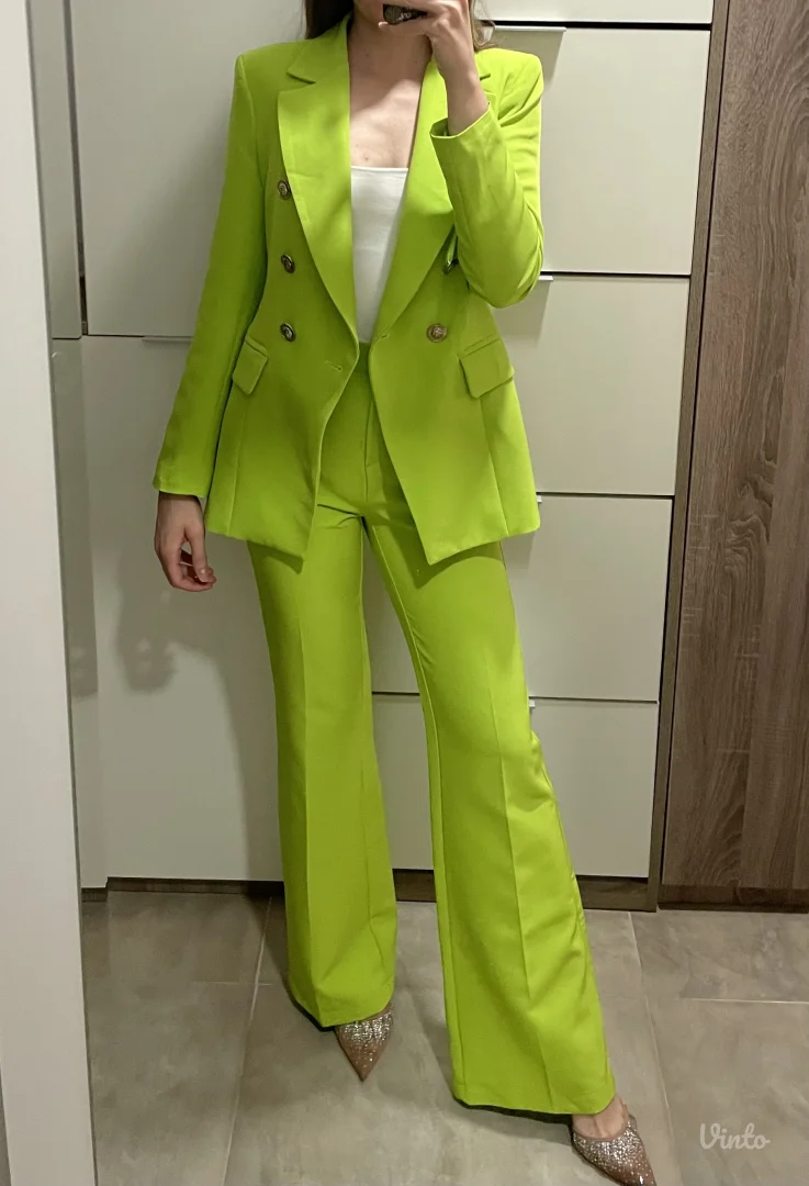 NOVO, komplet sako i pantalone