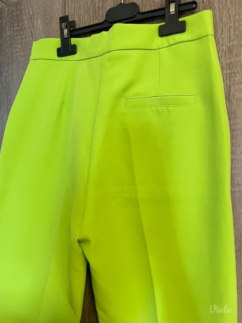 NOVO, komplet sako i pantalone