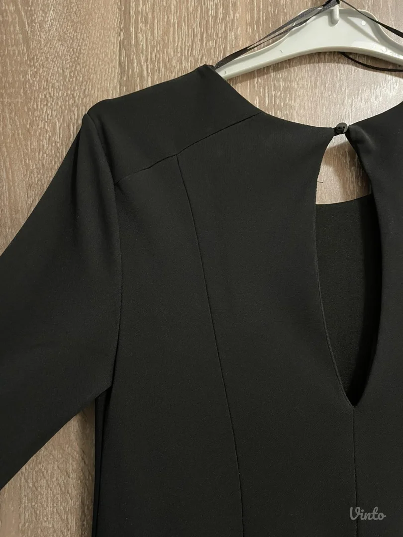 Berskha - crna haljina