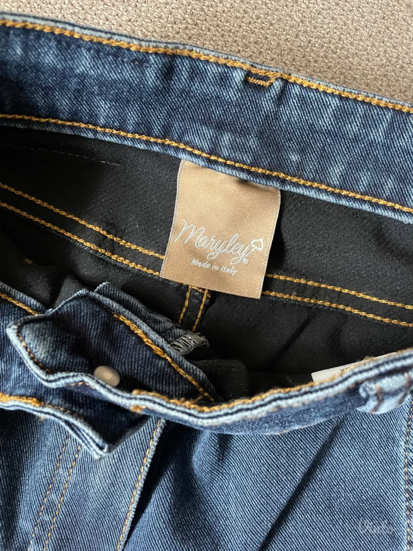 Nove farmerke-zvonarice