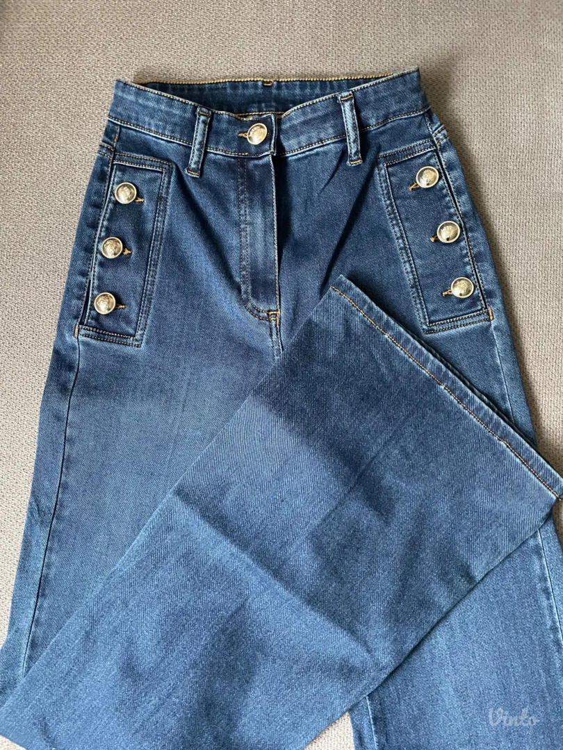 Nove farmerke-zvonarice