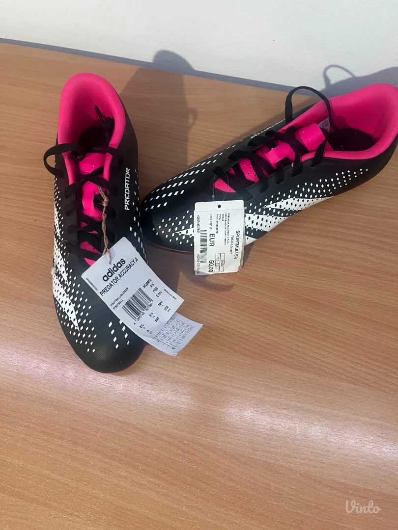 Adidas kopačke sa etiketom br.38