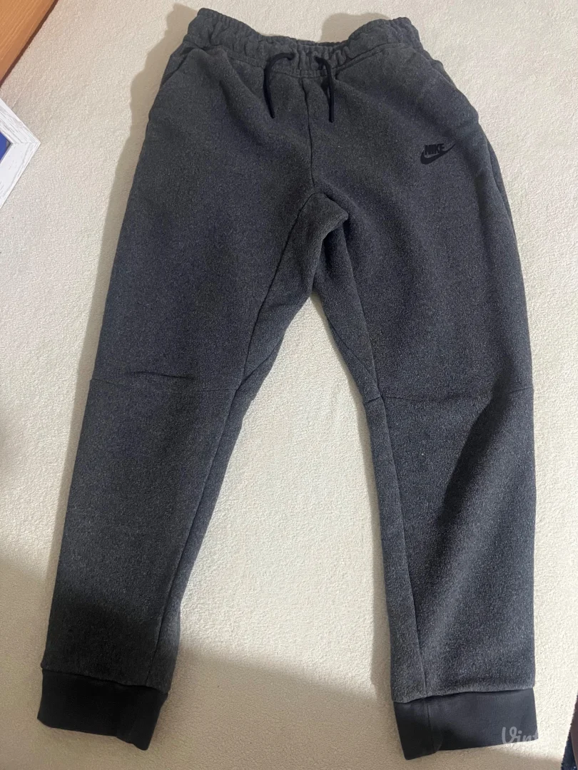 Nike tech fleece Dečiji L (147-158)