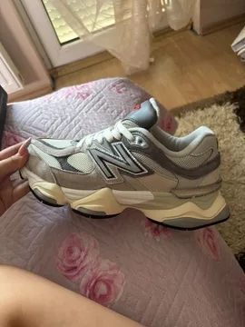 New balance 9060