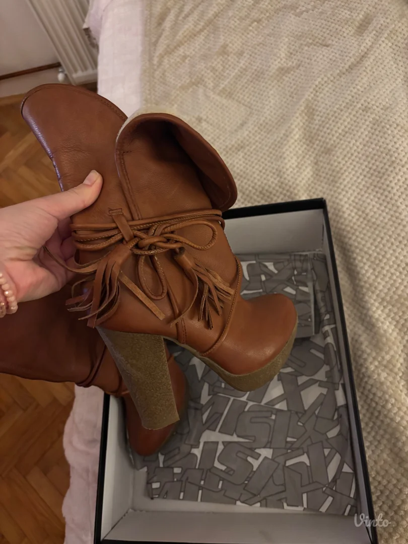 Miss sixty- kožne čizmice